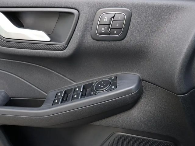 Ford Kuga Plug in Hybrid ST Line X