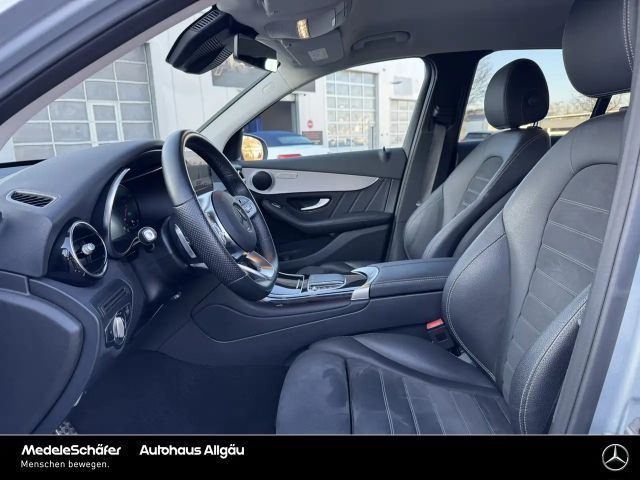 Mercedes-Benz GLC 300 4MATIC AMG Line