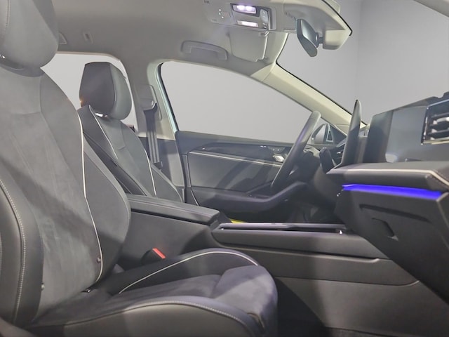 Volkswagen Passat 1.5 eTSI Business Variant