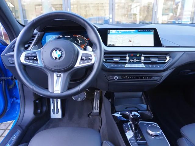 BMW 135 Sedan xDrive