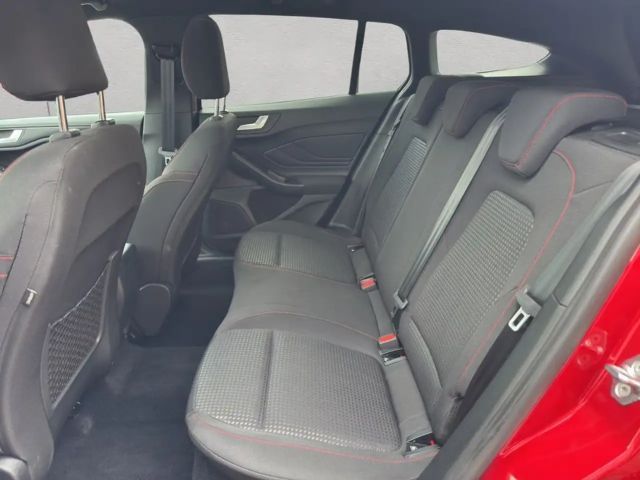 Ford Focus EcoBoost ST Line Wagon