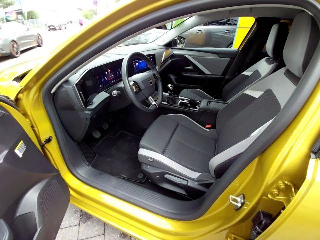 Opel Astra 1.2 Turbo Edition Turbo