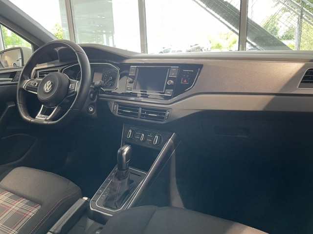 Volkswagen Polo 2.0 TSI DSG