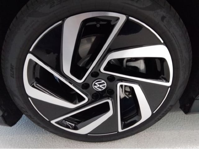 Volkswagen ID.7 IQ.Drive Pro