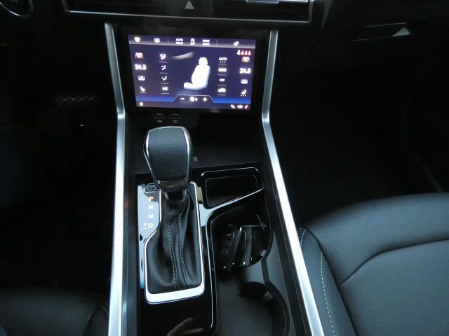 SsangYong Torres 2WD Quartz