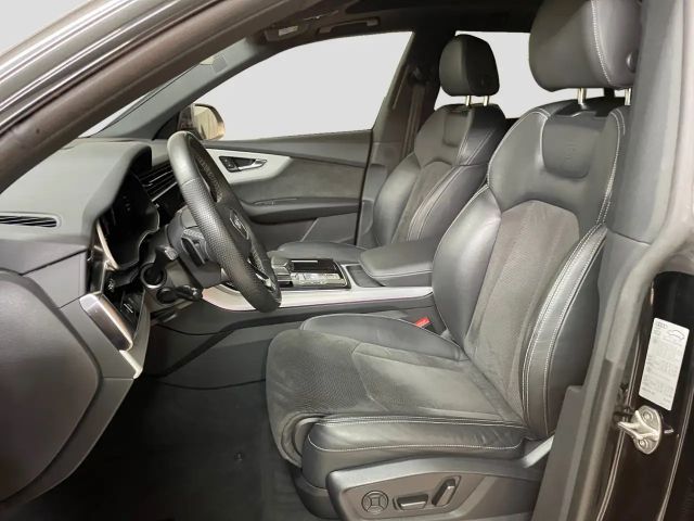 Audi Q8 55 TFSI Quattro S-Line