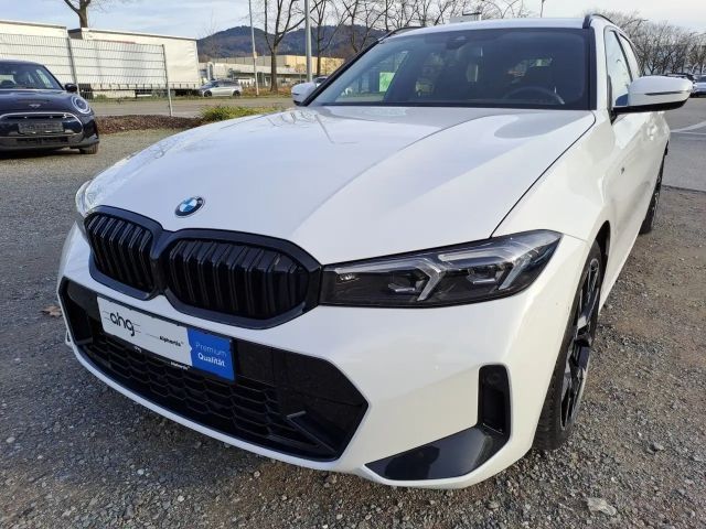 BMW 320 320d M-Sport Touring xDrive
