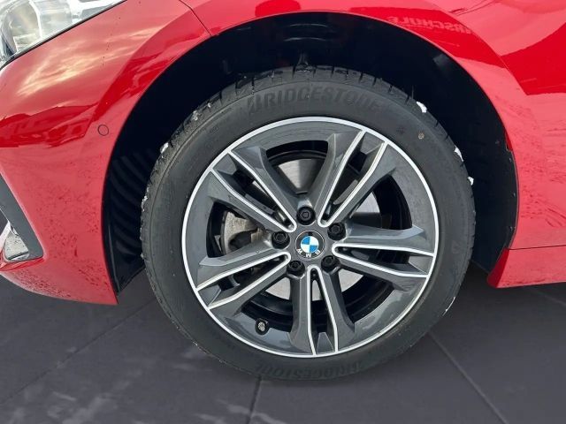 BMW 118 118i Sedan Sport Line