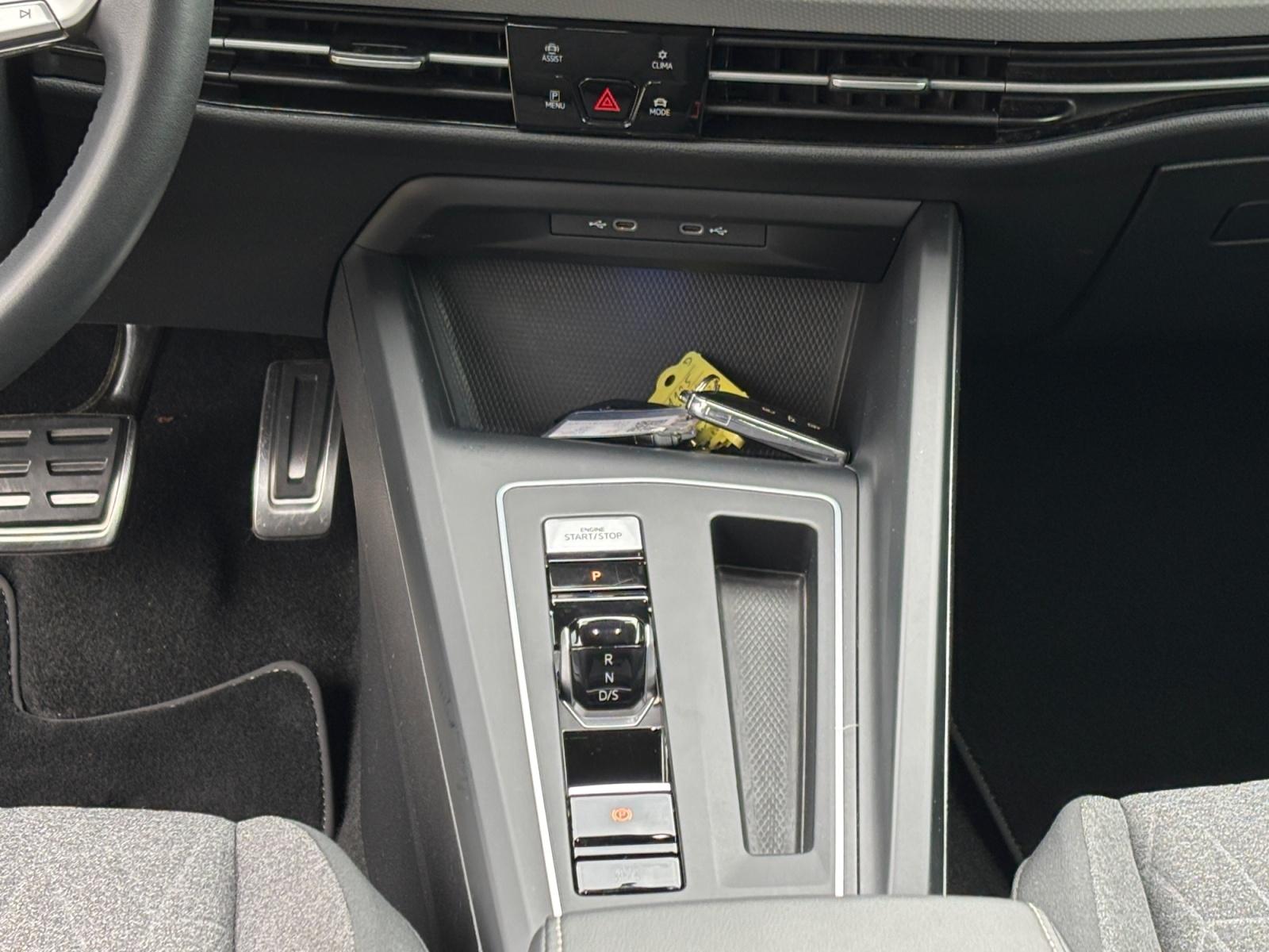 Volkswagen Golf DSG Move Variant