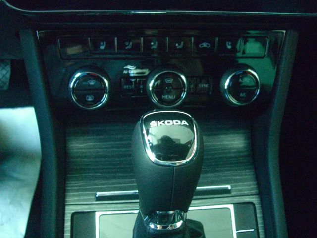 Skoda Superb Style Style