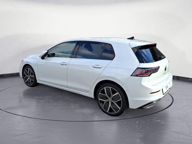 Volkswagen Golf DSG Style eHybrid