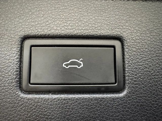 Volkswagen Touran 2,0 TDI *NAVI*ACC*Virtual Cockpit*Elektrische H...