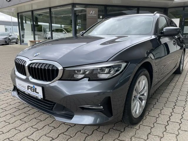 BMW 330 330e Advantage pakket xDrive