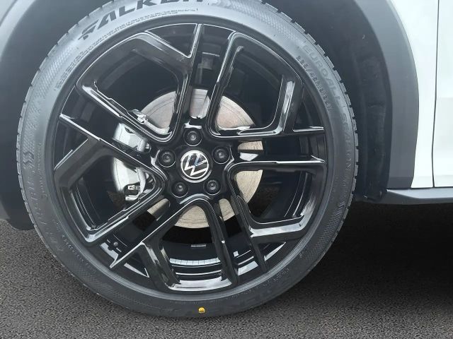 Volkswagen T-Roc 1.5 eTSI DSG R-Line