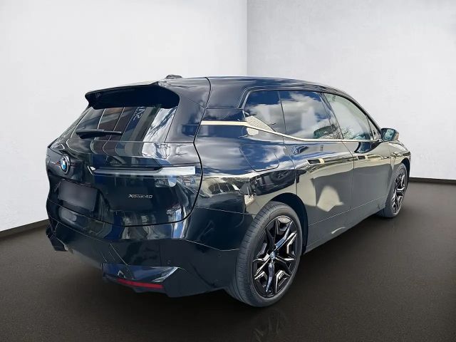 BMW iX xDrive40