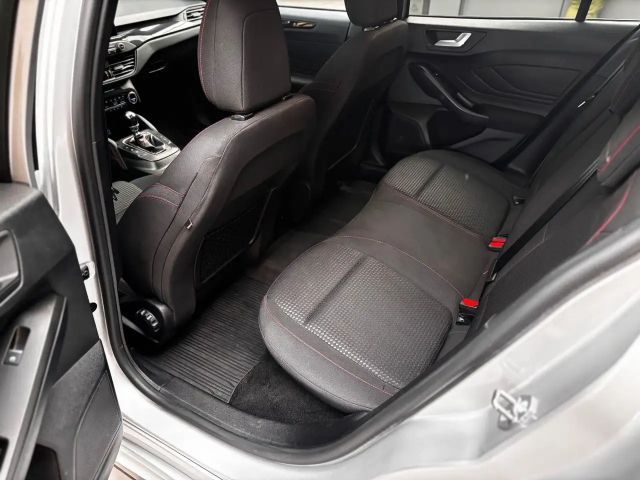 Ford Focus ST Line Wagon