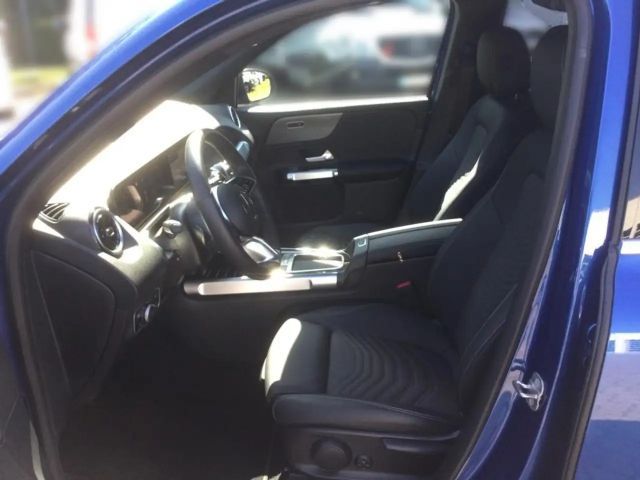Mercedes-Benz GLB 220 4MATIC Progressive