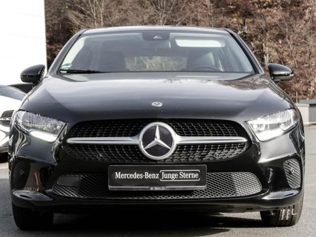 Mercedes-Benz A 180 Progressive