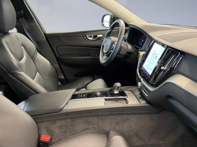 Volvo XC60 Dark Plus