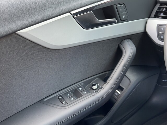 Audi A4 35 TFSI Avant S-Tronic