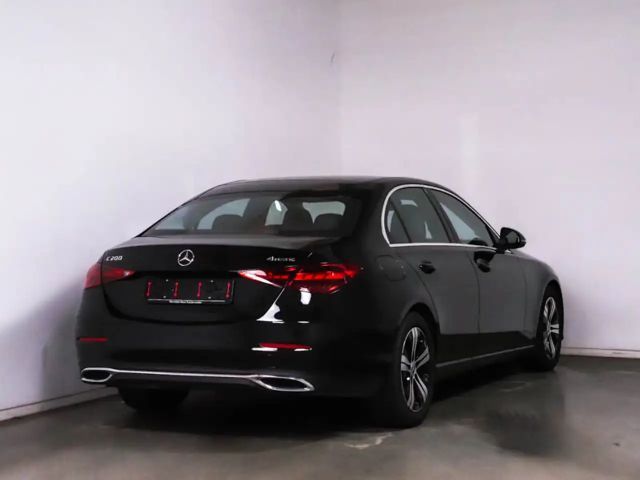 Mercedes-Benz C 200 4MATIC AVANTGARDE Sedan