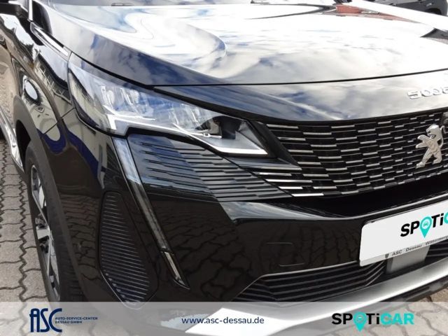 Peugeot 5008 EAT8