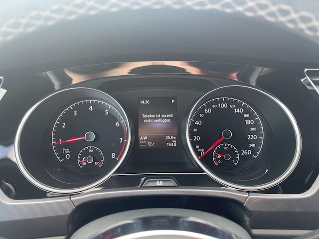 Volkswagen Touran 1.5 TSI R-Line