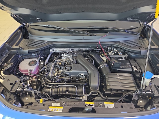 Volkswagen T-Roc 1.5 eTSI DSG R-Line