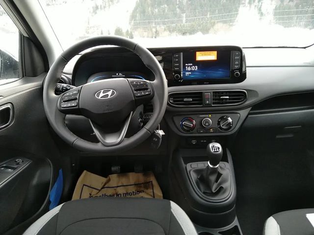Hyundai i10 1.0