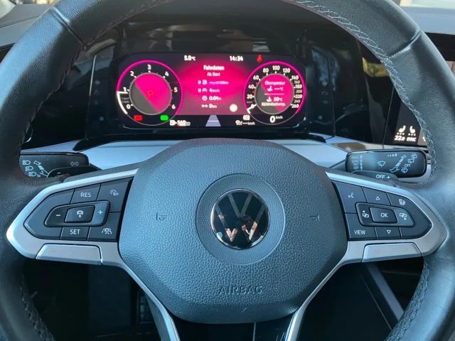 Volkswagen Golf DSG Life Variant