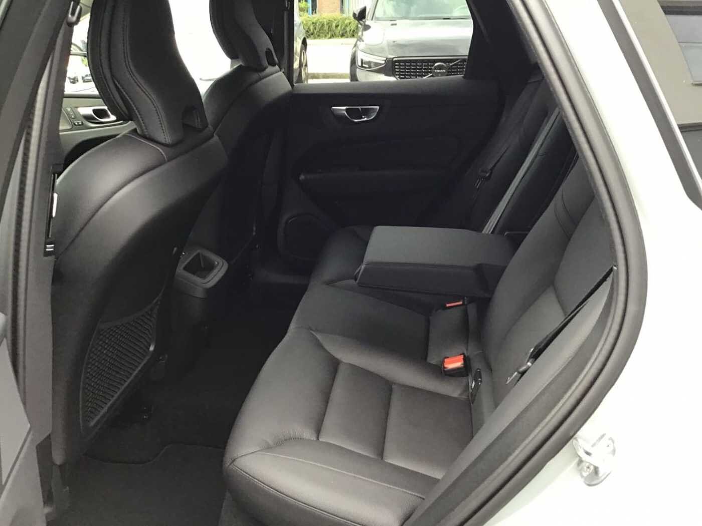 Volvo XC60 Dark Plus