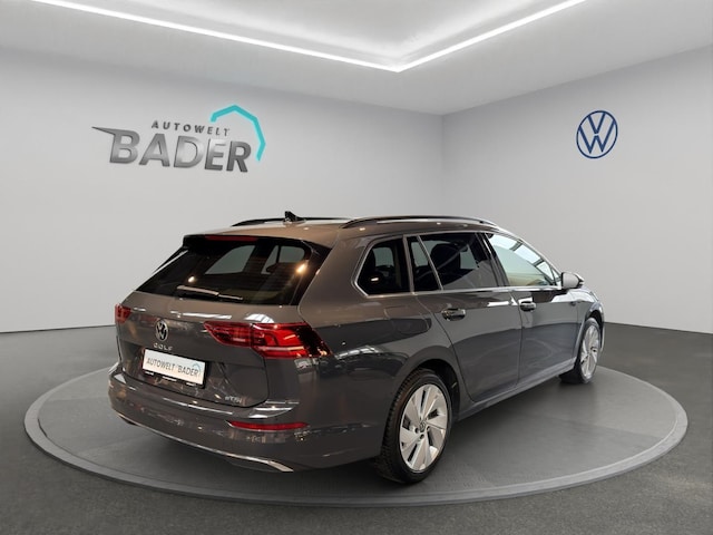 Volkswagen Golf 1.5 eTSI Golf VIII Variant