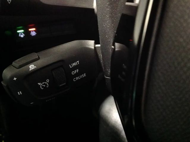 Peugeot E-2008 GT-Line