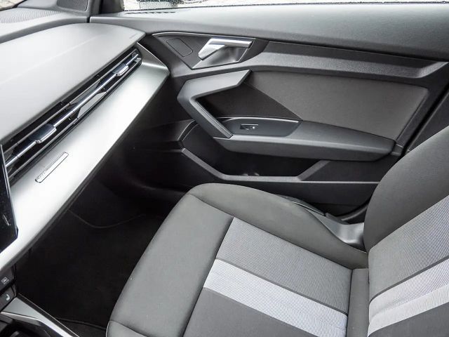 Audi A3 1.5 TFSI S-Line S-Tronic Sedan