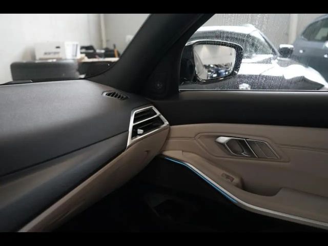 BMW 340 FACELIFT 2 - PANODAK - HARMAN-