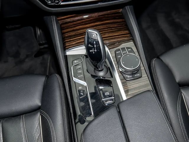 BMW 530 530e Luxury Line