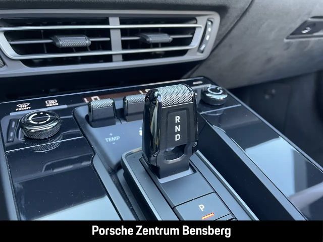 Porsche 992 Cabrio Carrera GTS