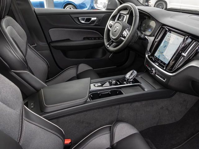 Volvo V60 Cross Country AWD Plus