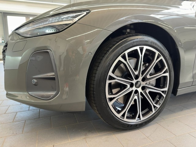 Audi A6 Avant Quattro S-Tronic