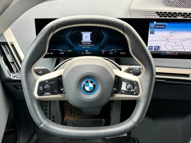 BMW iX xDrive50
