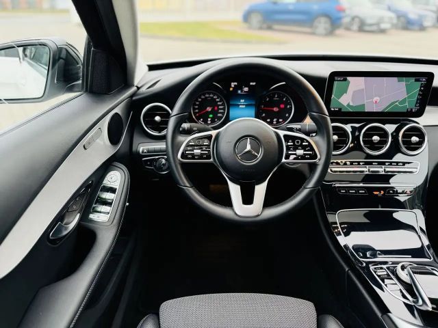 Mercedes-Benz C 220 AVANTGARDE C 220 d Sedan