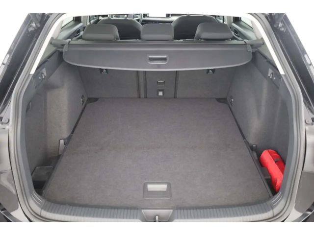 Volkswagen Golf 2.0 TDI DSG Life Variant