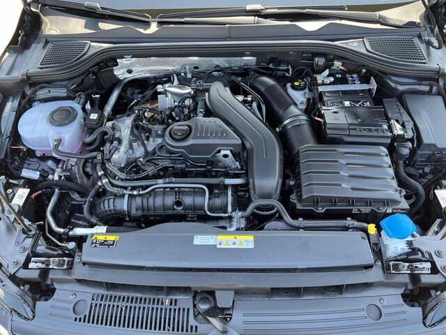 Volkswagen Golf 1.5 eTSI DSG Golf VIII