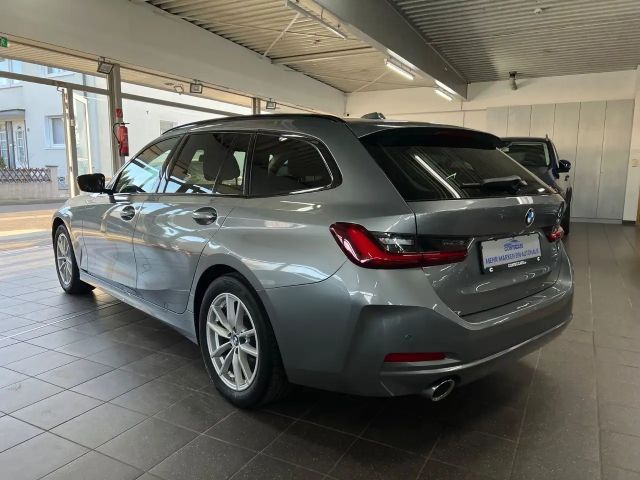 BMW 320 320d Touring xDrive