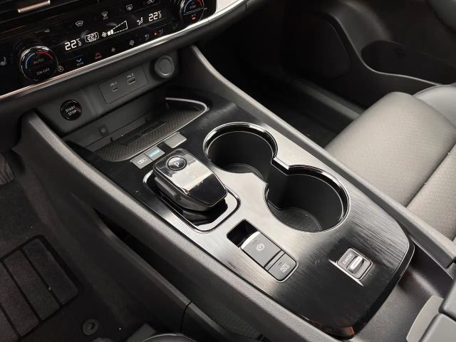 Nissan X-trail 1.5VC-T MHEV 163PS  N-Conn. HUD PANO NAVI