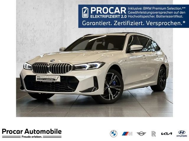 BMW 330 330e M-Sport Touring xDrive