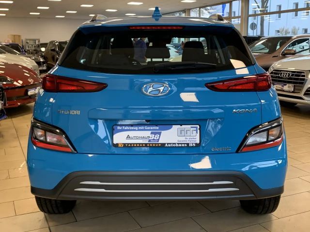 Hyundai Kona Select