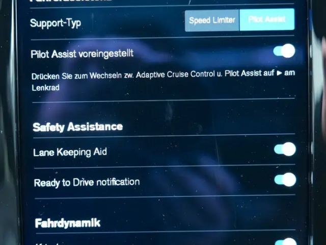 Volvo XC60 AWD Dark Plus Recharge