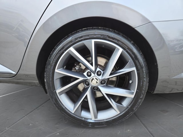 Skoda Superb 2.0 TDI Combi Sportline