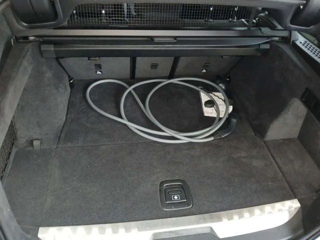 BMW 330 330e M-Sport Touring